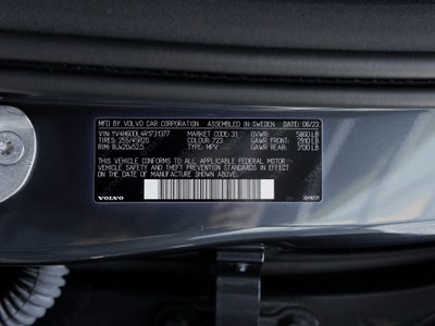 2024 Volvo XC60 Recharge Plug-In Hybrid T8 Plus Dark Theme