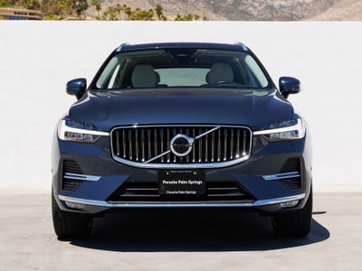 2023 Volvo XC60 B5 Ultimate Bright Theme