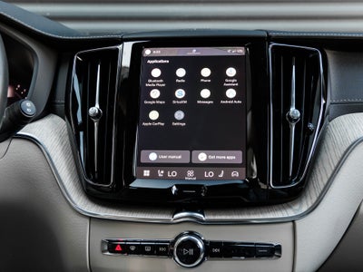 2023 Volvo XC60 B5 Ultimate Bright Theme