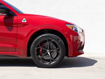 2022 Alfa Romeo Stelvio Quadrifoglio