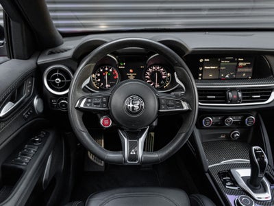 2022 Alfa Romeo Stelvio Quadrifoglio