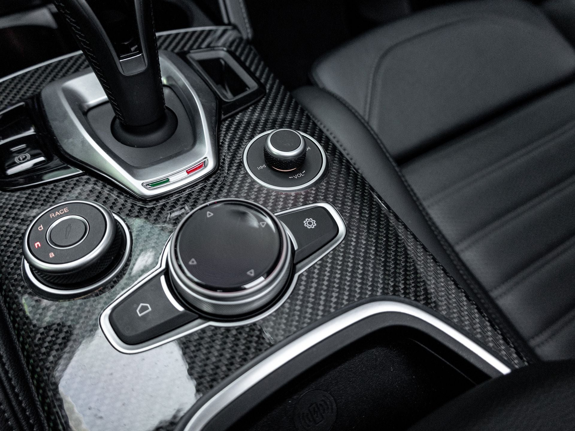 2022 Alfa Romeo Stelvio Quadrifoglio