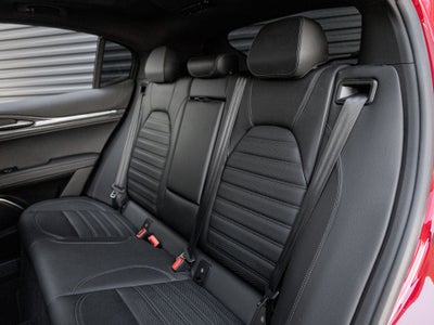 2022 Alfa Romeo Stelvio Quadrifoglio