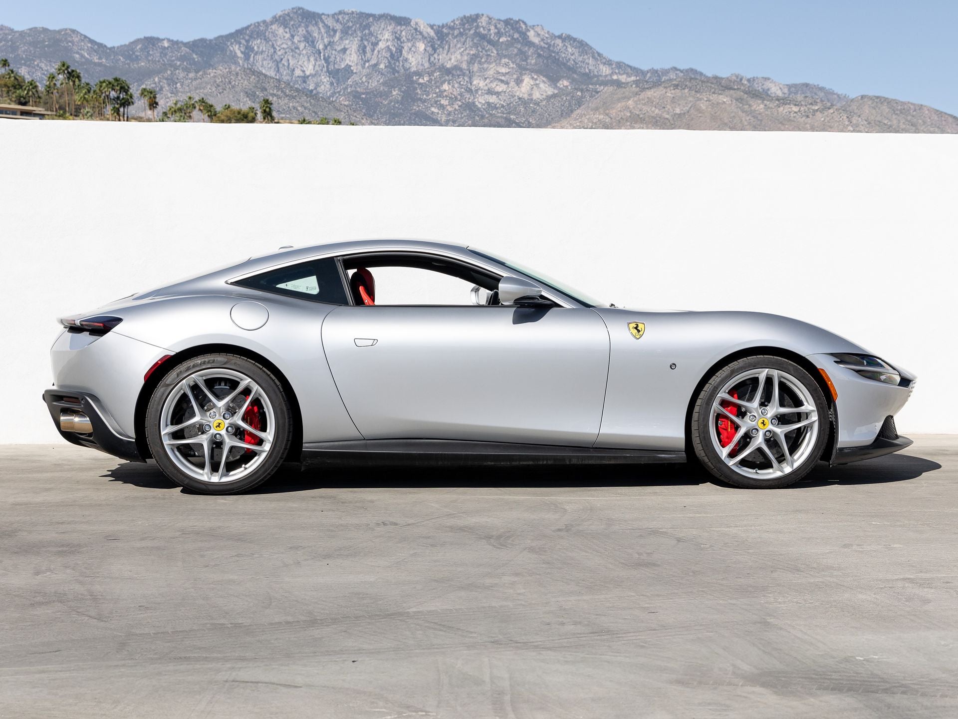 2021 Ferrari Roma Base