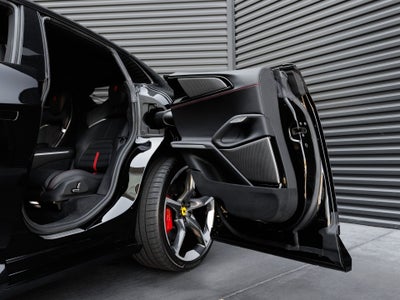 2026 Ferrari Purosangue Base